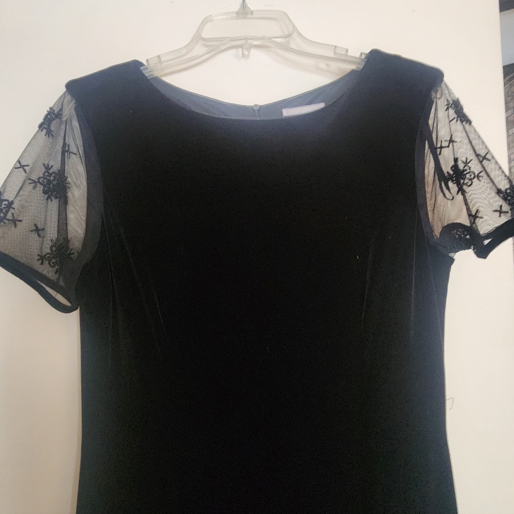 Robbie Bee Black Dress with Sheer Star Sleeves - Picture 3 of 6